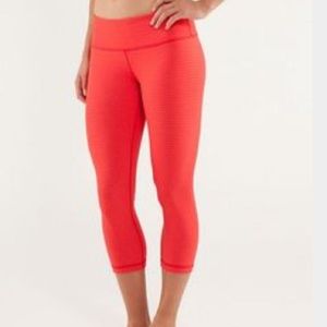 Solid red lululemon wunder under crops